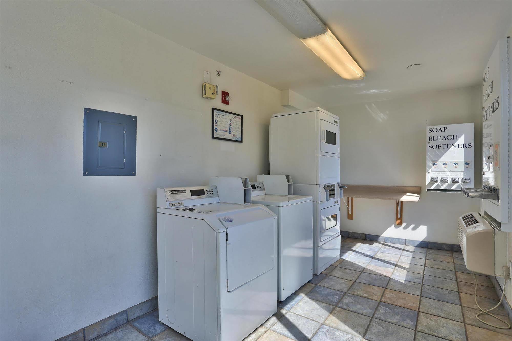 Motel 6-Kingman, Az - Route 66 East 外观 照片